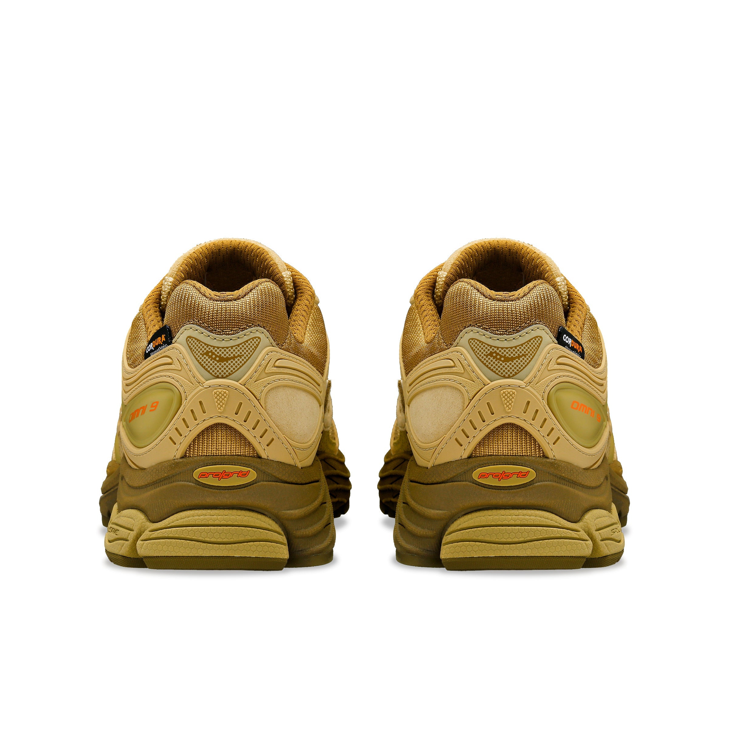 Starcow X Saucony  Progrid Omni 9 "Armor"