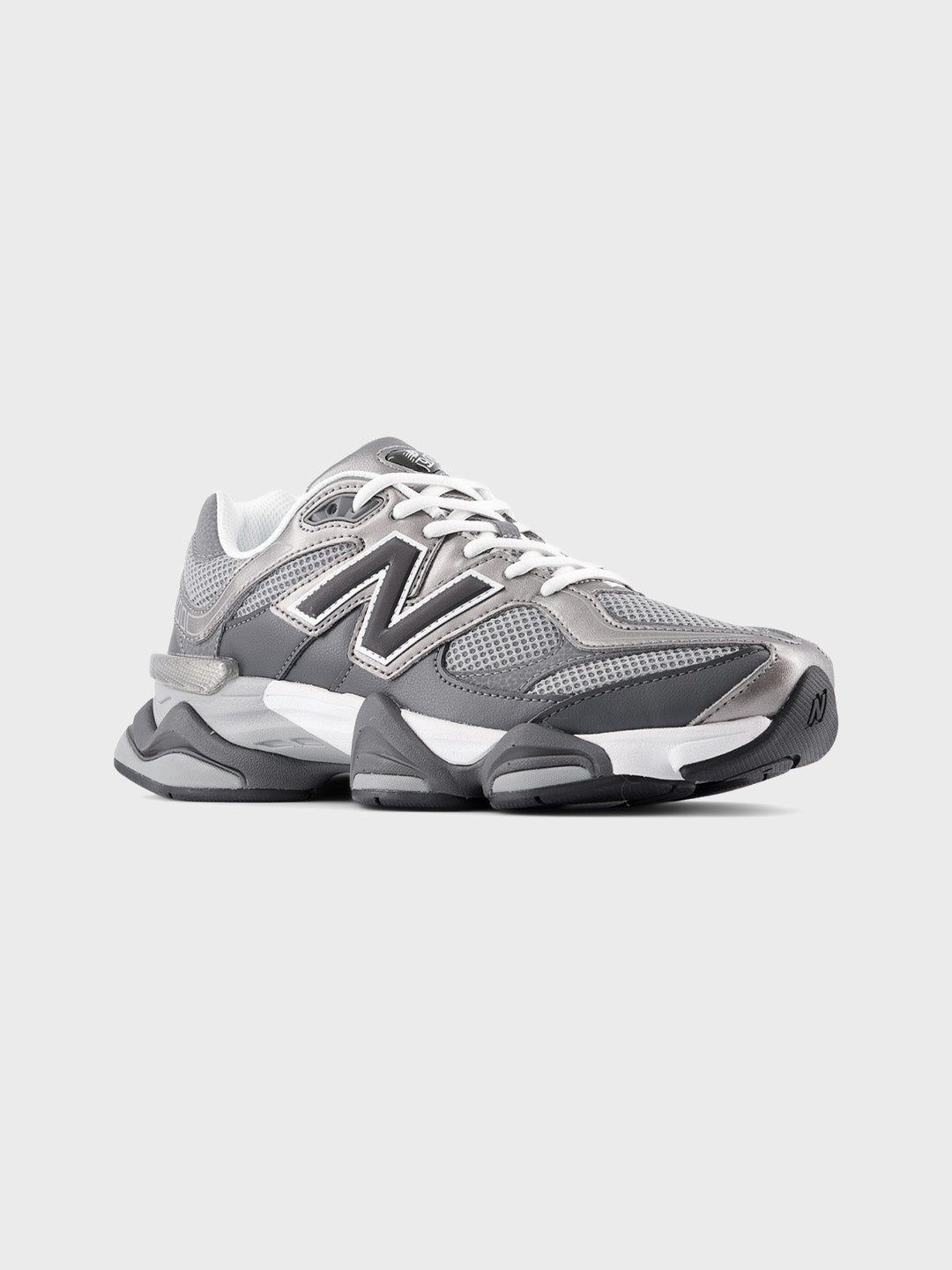 New Balance 9060 Sneakers | Magnet/Faded Black